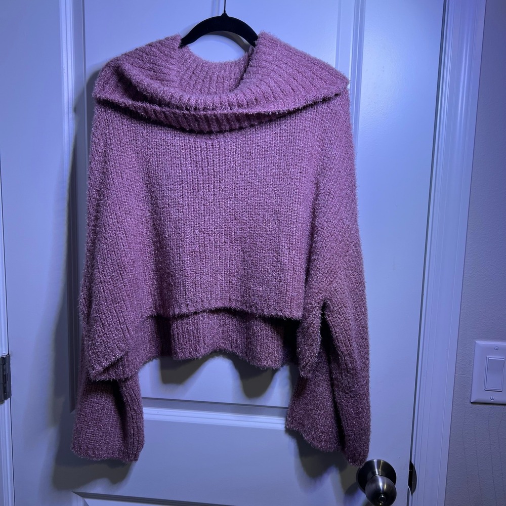Altar State Pink Boucle Cowl Neck Cropped Sweater L Coquette Barbiecore Softgirl
